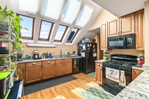 542 Portland Avenue, Saint Paul, MN 55102
