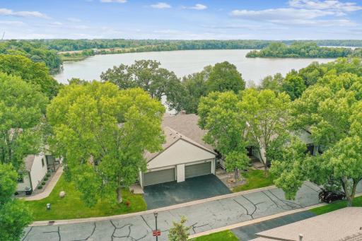 8461 Rice Lake Road, Osseo, MN 55369
