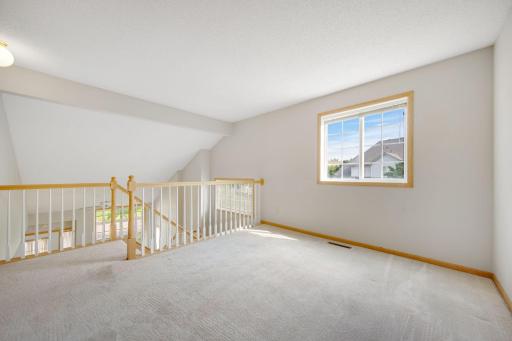 3635 Genevieve Avenue N, Oakdale, MN 55128