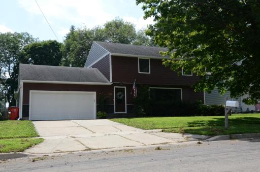 1911 6th Avenue NW, Austin, MN 55912