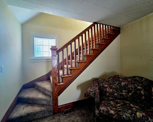 304 Lincoln Avenue NW, Twin Valley, MN 56584