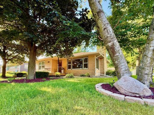 702 E Humphrey Street, Lake Crystal, MN 56055