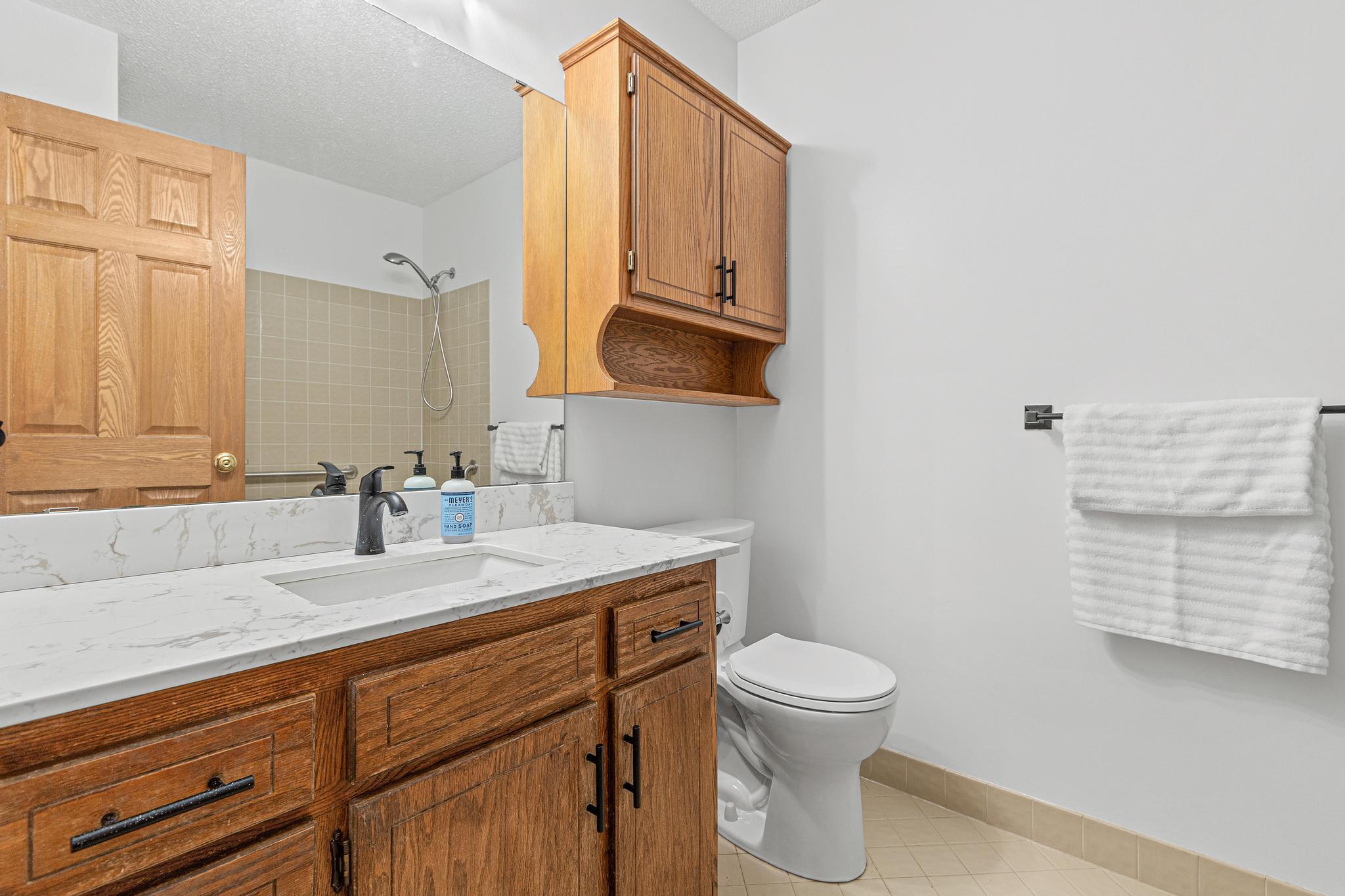 Main Floor Full Bath