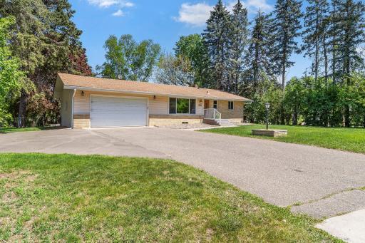 4336 Victoria Street N, Saint Paul, MN 55126