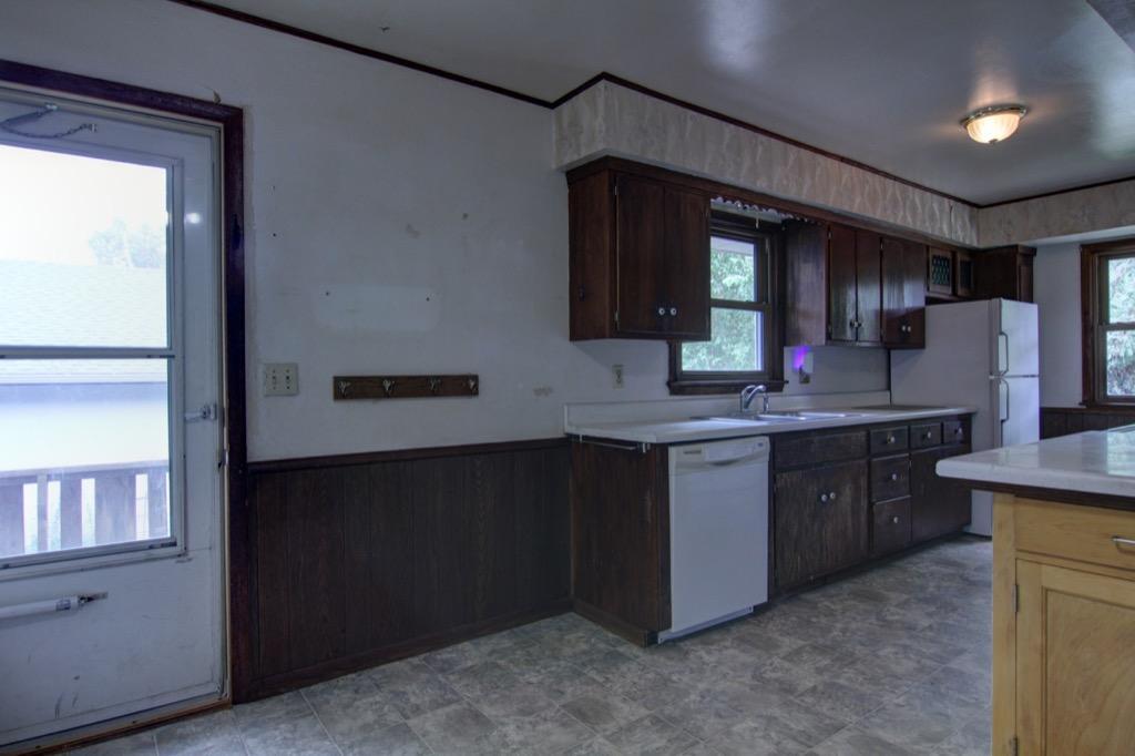 3204 Brunswick Ave S-104.jpg