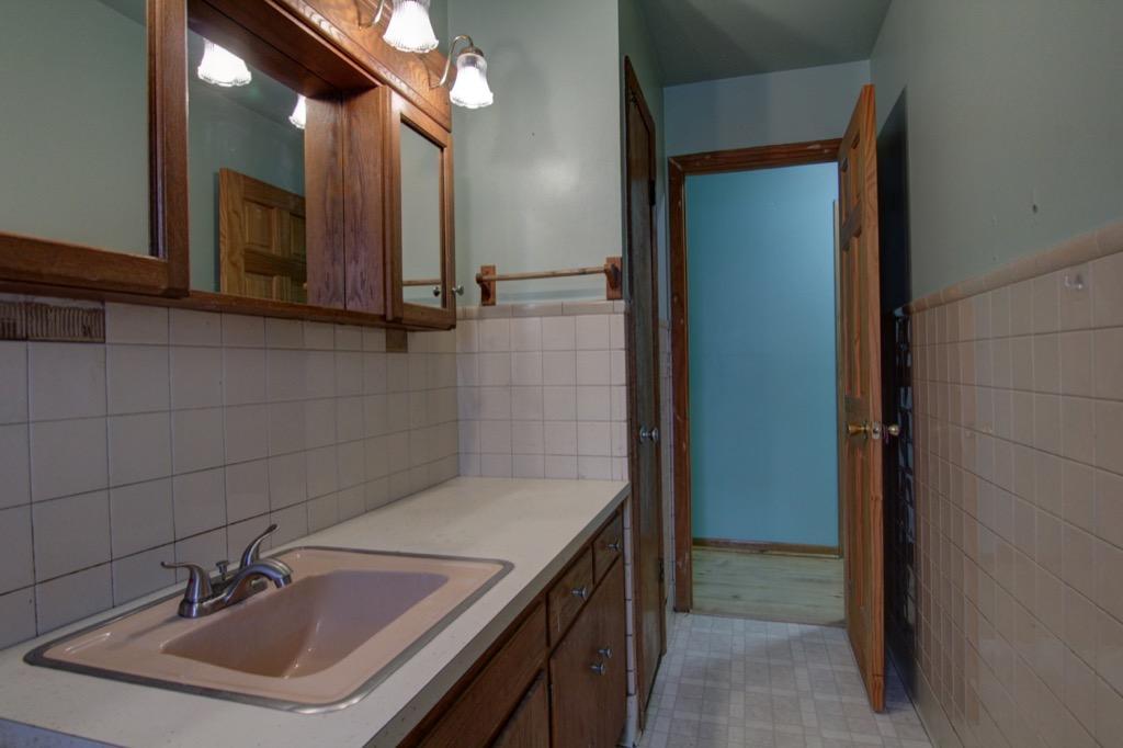3204 Brunswick Ave S-110.jpg