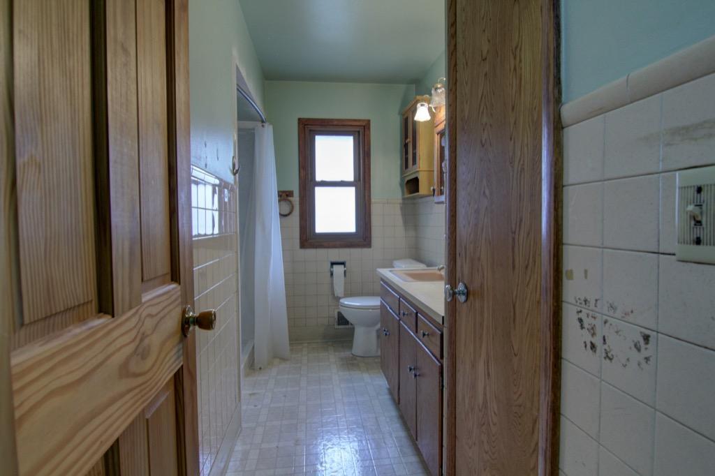 3204 Brunswick Ave S-109.jpg