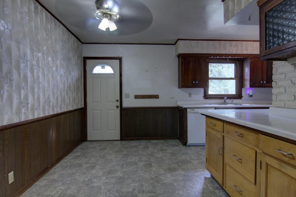 3204 Brunswick Ave S-103.jpg