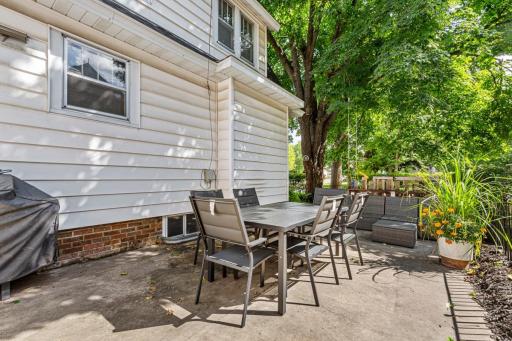 304 6th Avenue NW, Faribault, MN 55021