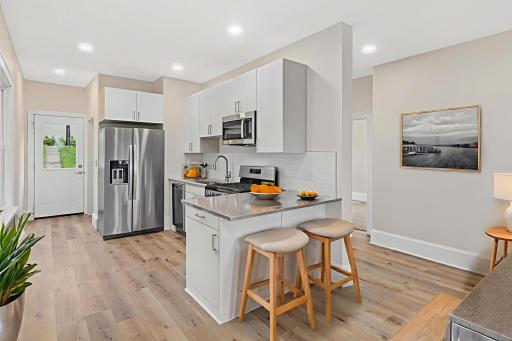 312 Jessamine Avenue E, Saint Paul, MN 55130