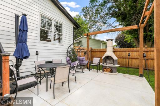 2556 Onyx Drive, Shakopee, MN 55379