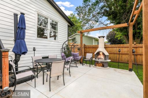 2556 Onyx Drive, Shakopee, MN 55379