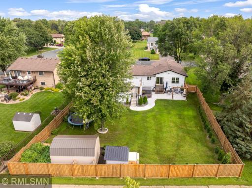 2556 Onyx Drive, Shakopee, MN 55379