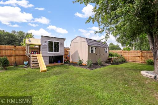 2556 Onyx Drive, Shakopee, MN 55379