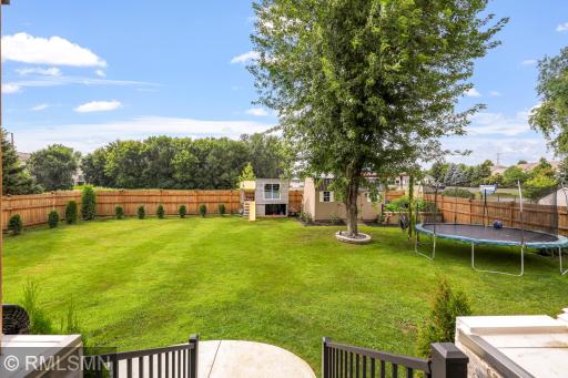 2556 Onyx Drive, Shakopee, MN 55379