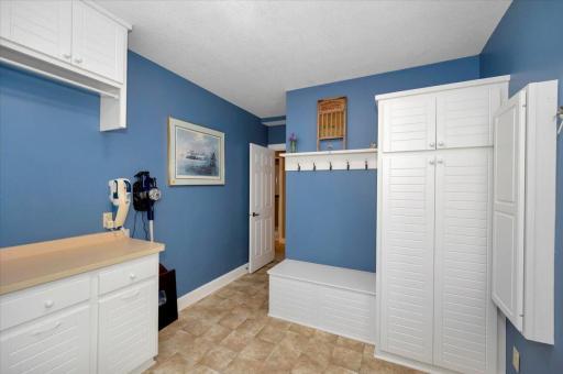 18300 672nd Ln, Jacobson, MN 55752