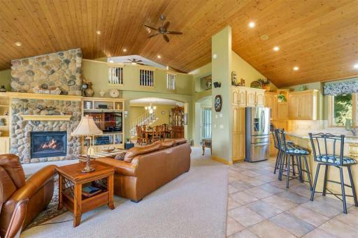 18300 672nd Ln, Jacobson, MN 55752