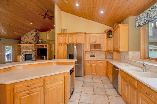 18300 672nd Ln, Jacobson, MN 55752