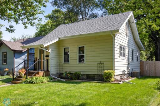 1218 13 1/2 Street S, Fargo, ND 58103