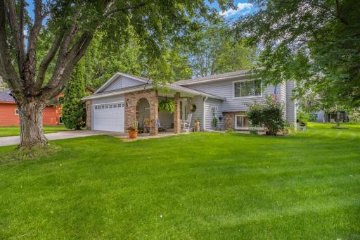 826 W Meadow Court, Sartell, MN 56377