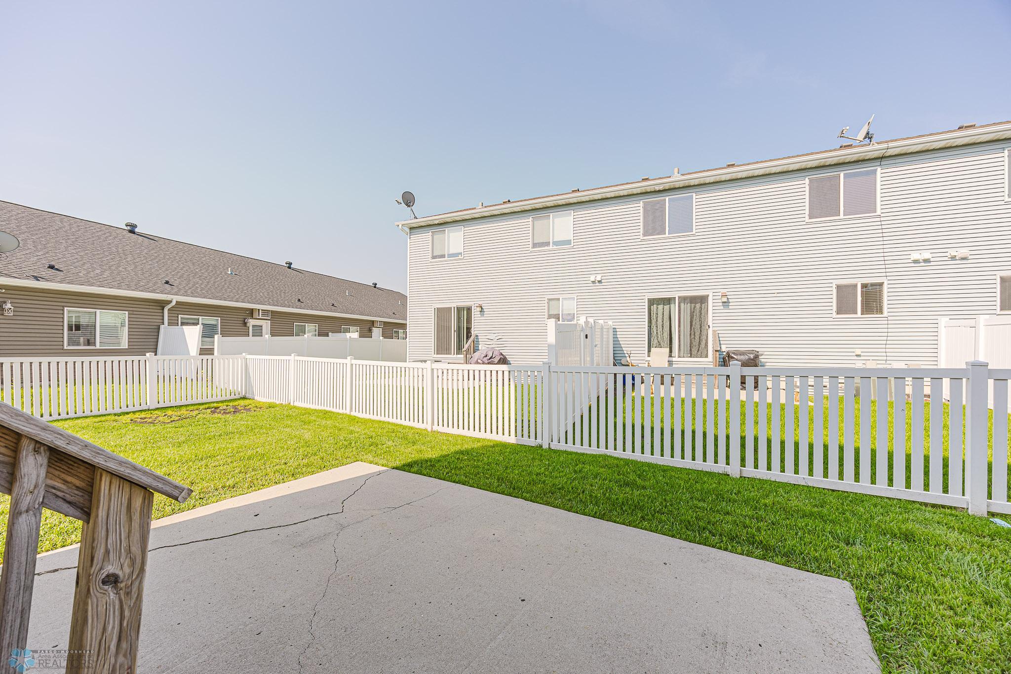 4285 Estate Dr S, Fargo, ND, 58104-31.jpg