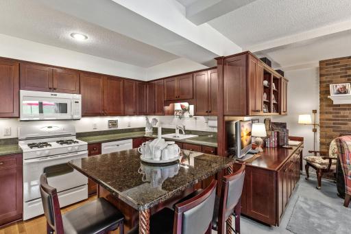 1869 Eagle Ridge Drive, 12, Saint Paul, MN 55118