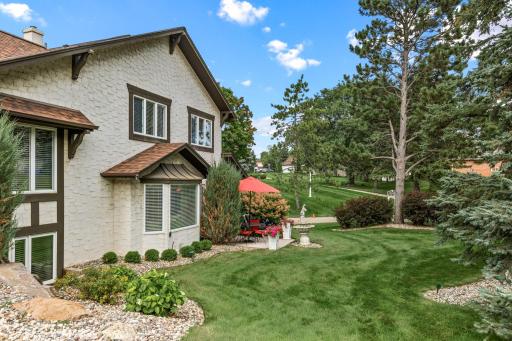 1869 Eagle Ridge Drive, 12, Saint Paul, MN 55118