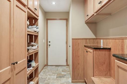 7460 Windmill Drive, Chanhassen, MN 55317