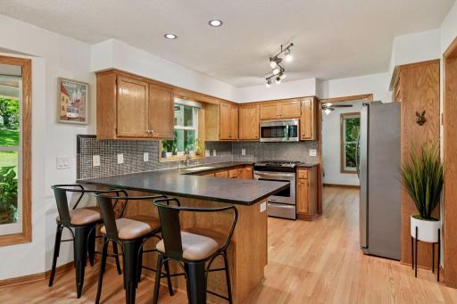 7460 Windmill Drive, Chanhassen, MN 55317