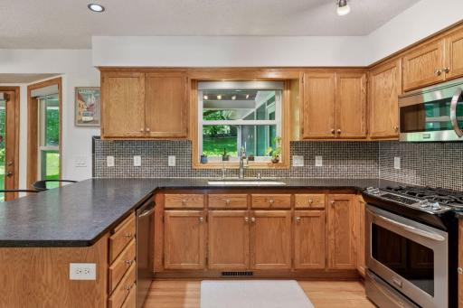 7460 Windmill Drive, Chanhassen, MN 55317