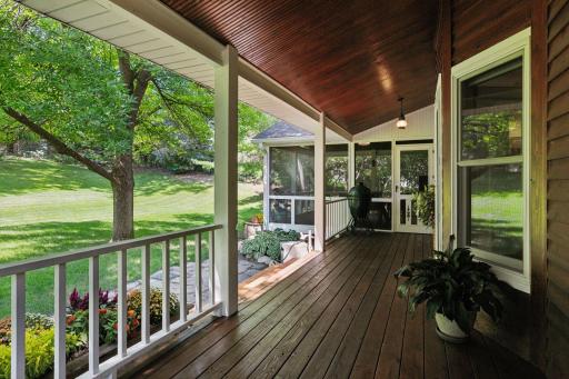 7460 Windmill Drive, Chanhassen, MN 55317