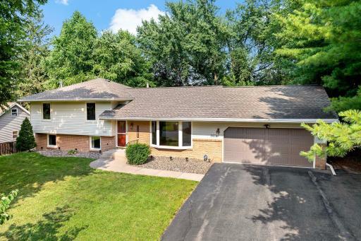 9835 Brookside Avenue, Bloomington, MN 55431