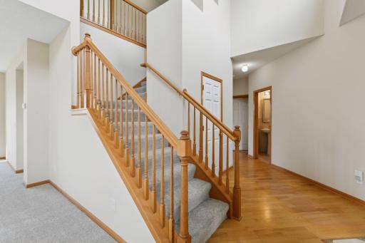 8989 Garland Lane N, Maple Grove, MN 55311