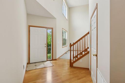 8989 Garland Lane N, Maple Grove, MN 55311