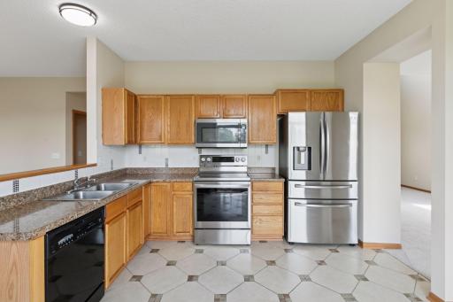 8989 Garland Lane N, Maple Grove, MN 55311
