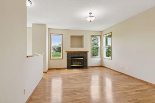 8989 Garland Lane N, Maple Grove, MN 55311
