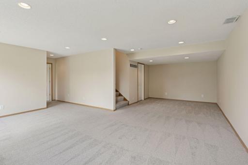 8989 Garland Lane N, Maple Grove, MN 55311