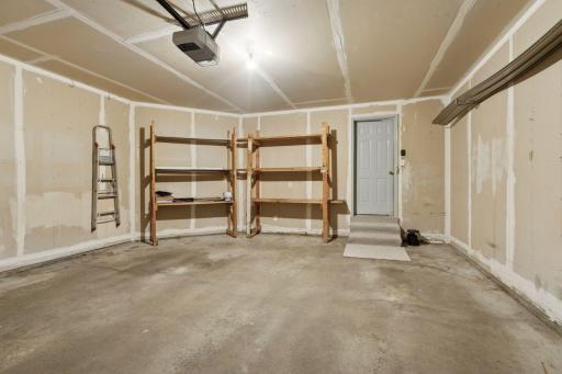 8989 Garland Lane N, Maple Grove, MN 55311