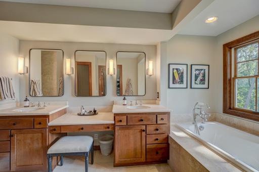 3362 Heritage Court, Stillwater, MN 55082