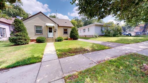 1223 James Avenue, Albert Lea, MN 56007