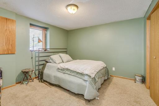 1646 Burke Avenue E, Saint Paul, MN 55109