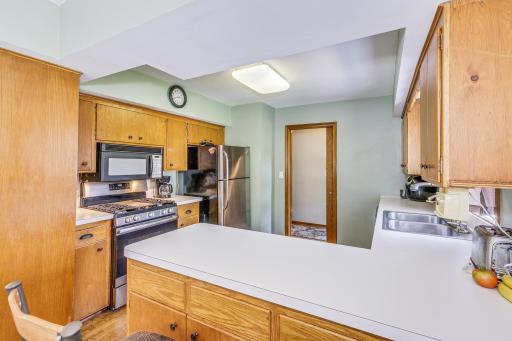 1646 Burke Avenue E, Saint Paul, MN 55109