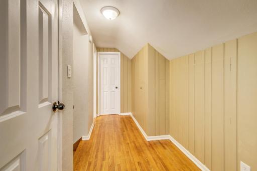 1646 Burke Avenue E, Saint Paul, MN 55109