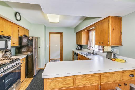 1646 Burke Avenue E, Saint Paul, MN 55109