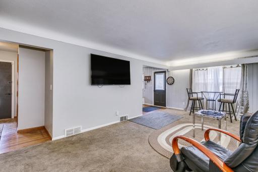 1646 Burke Avenue E, Saint Paul, MN 55109