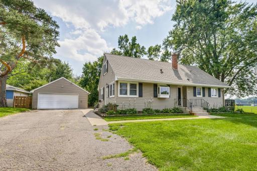 1646 Burke Avenue E, Saint Paul, MN 55109