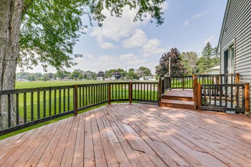 1646 Burke Avenue E, Saint Paul, MN 55109