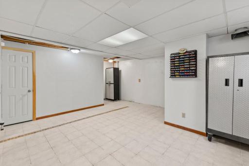 16550 Terrey Pine Drive, Eden Prairie, MN 55347