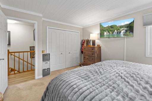 16550 Terrey Pine Drive, Eden Prairie, MN 55347