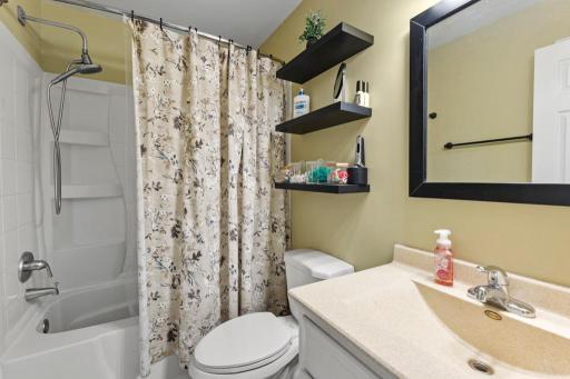 16550 Terrey Pine Drive, Eden Prairie, MN 55347